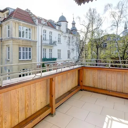 Platinum Chmielewskiego 아파트